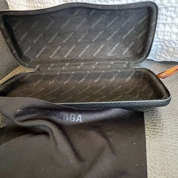 Balenciaga Havana Brown Sunglasses Like New Condition - Picture 7 of 10